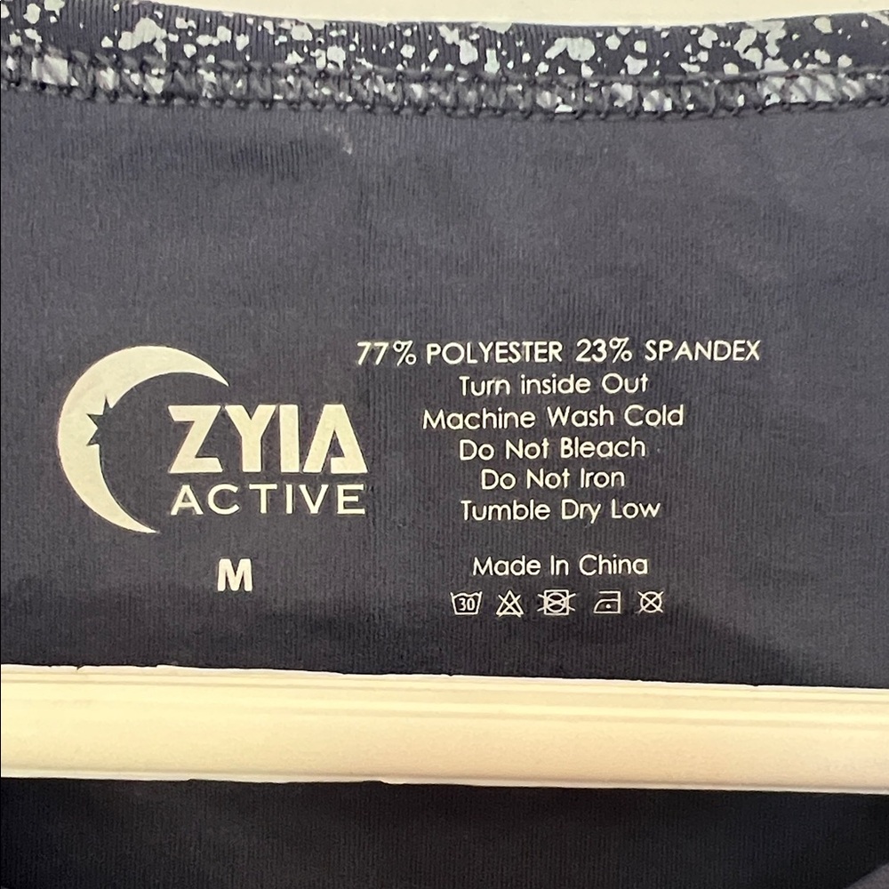 NWT Zyia Active Gray Reflective Stronger Tank - Picture 3 of 5